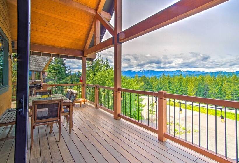 Cle Elum Cabin W/ Hot Tub & Breathtaking View