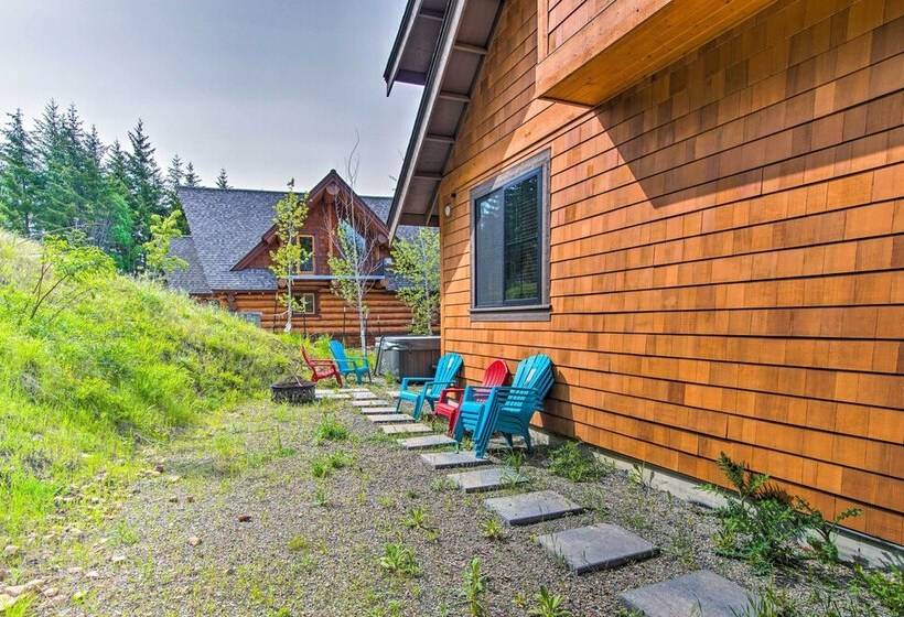 Cle Elum Cabin W/ Hot Tub & Breathtaking View