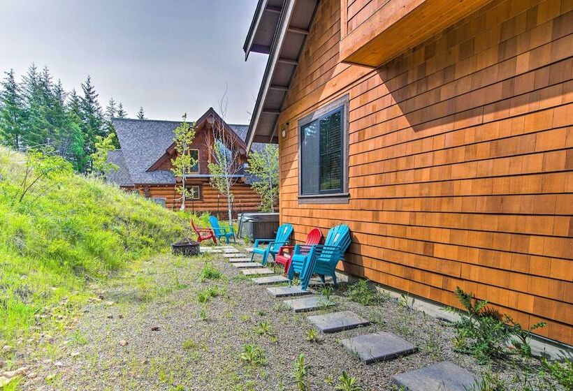 Cle Elum Cabin W/ Hot Tub & Breathtaking View