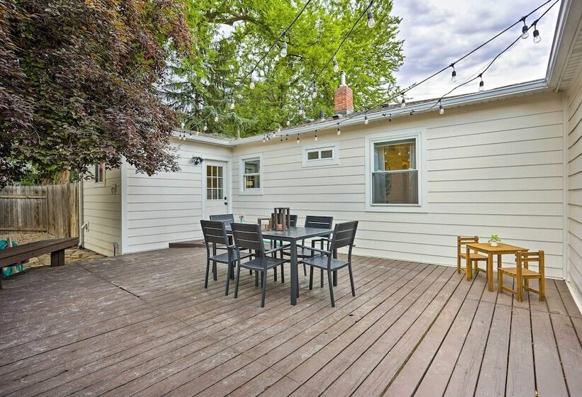 Contemporary Boise House W/ Large Backyard!