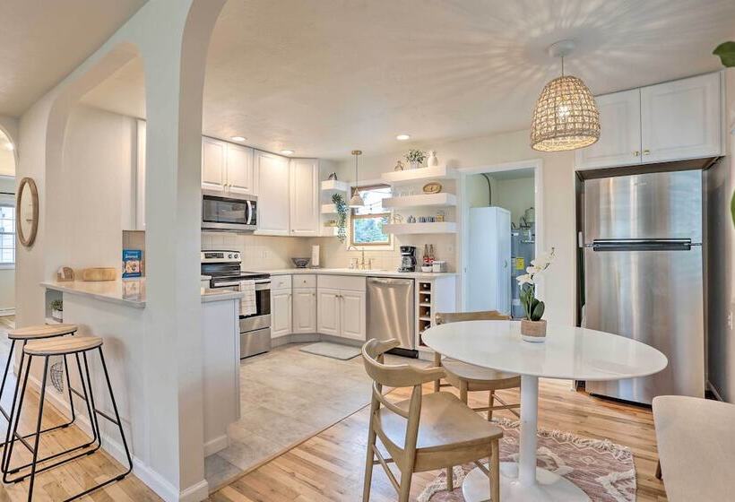 Contemporary Boise House W/ Large Backyard!