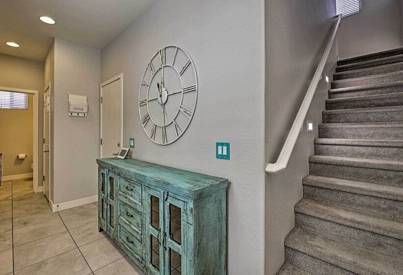 Contemporary Gilbert Home W/ Furnished Patio!