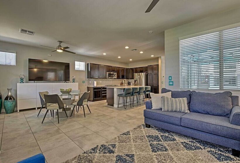Contemporary Gilbert Home W/ Furnished Patio!
