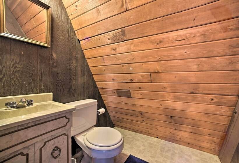 Cozy A Frame Cabin W/ Pool Table: 8 Mi To Mt Snow!