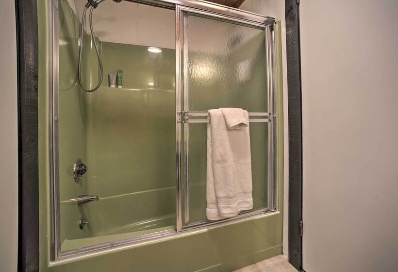 Cozy A Frame Cabin W/ Pool Table: 8 Mi To Mt Snow!