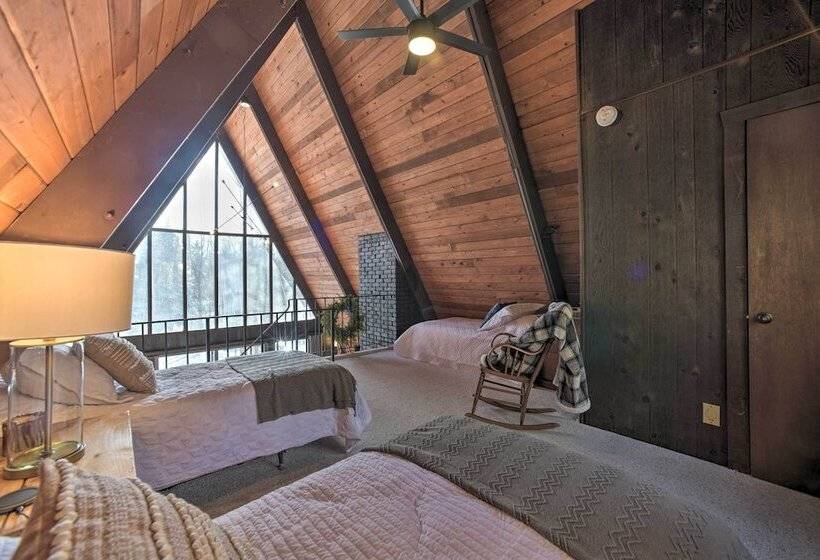 Cozy A Frame Cabin W/ Pool Table: 8 Mi To Mt Snow!