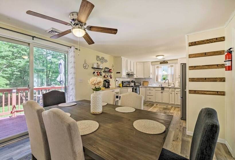 Albrightsville Home: Deck, Fire Pit & Lake Access