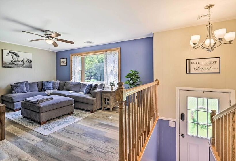 Albrightsville Home: Deck, Fire Pit & Lake Access