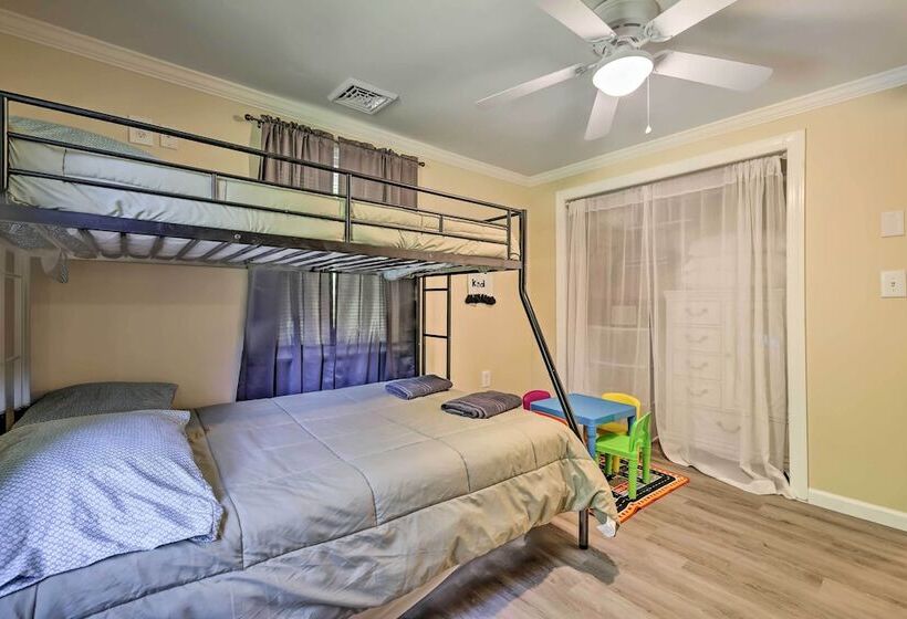 Albrightsville Home: Deck, Fire Pit & Lake Access