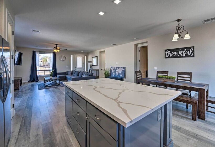 Cozy Bullhead City Home W/ Grill, 3 Mi To Co River