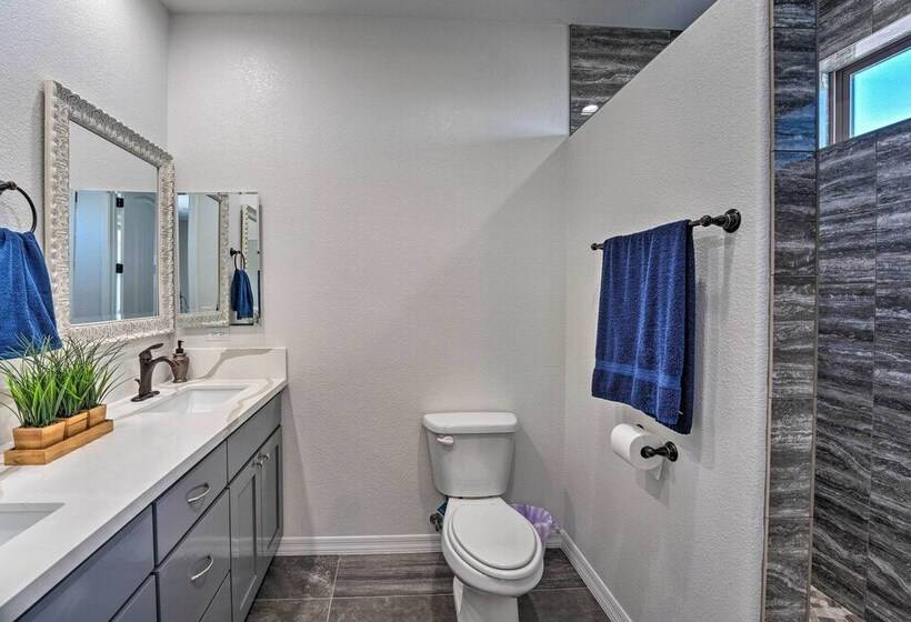 Cozy Bullhead City Home W/ Grill, 3 Mi To Co River