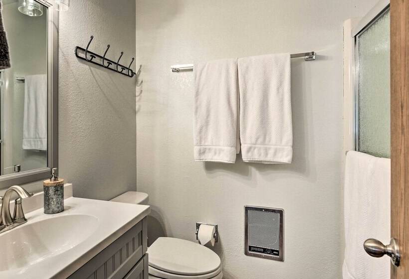 Cozy Cabin Near Colorado River: Hike, Bike & Ski