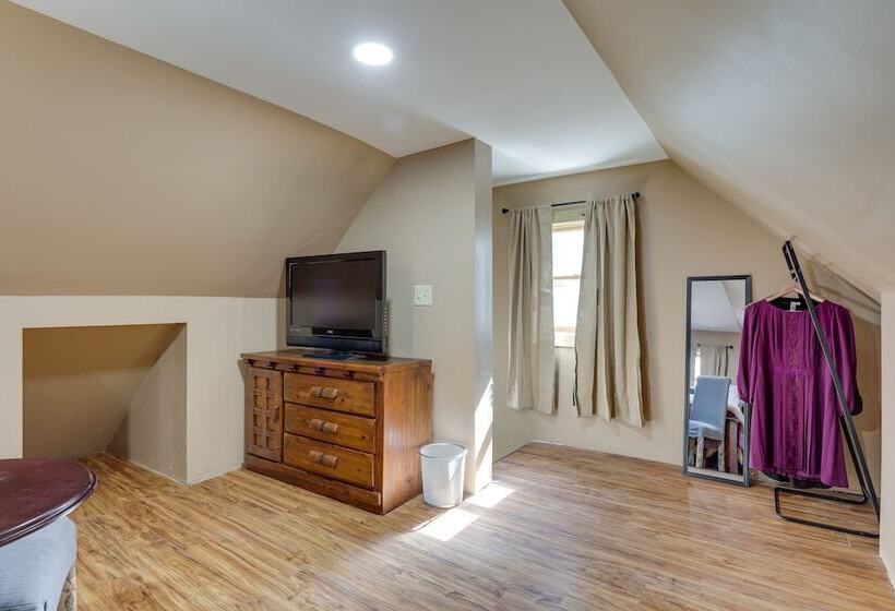 Cozy Canterbury Guest House Near Winter Activities