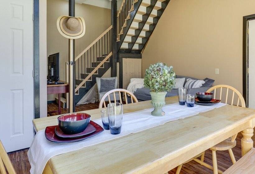 Cozy Canterbury Guest House Near Winter Activities