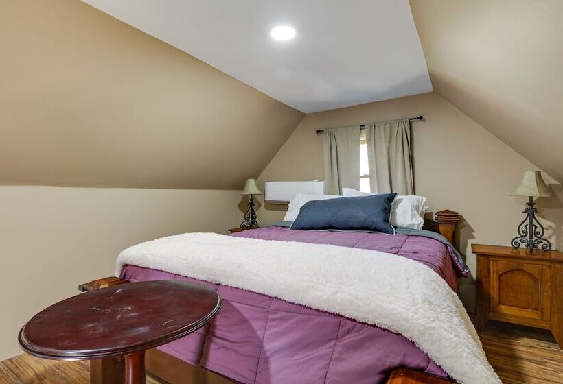 Cozy Canterbury Guest House Near Winter Activities