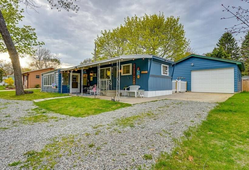 Walk To Lake Huron: Pet Friendly Caseville Cottage