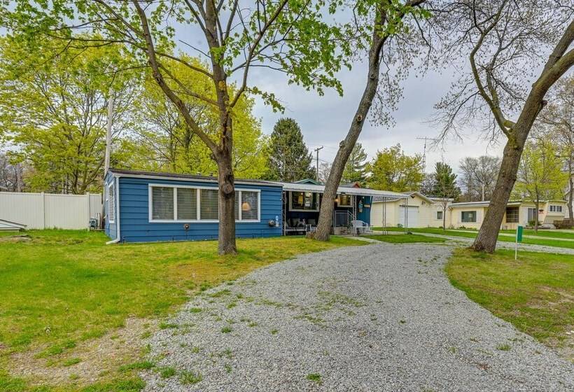 Walk To Lake Huron: Pet Friendly Caseville Cottage