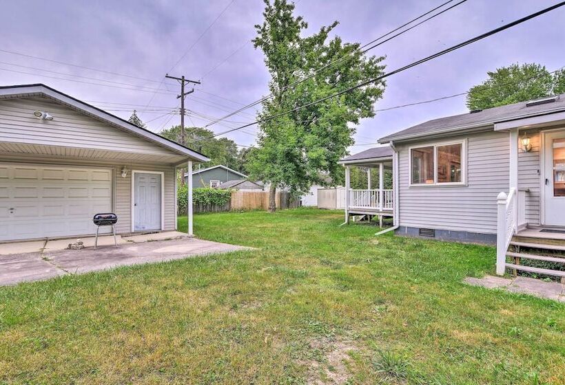 Cozy Family Cottage Near Village Of Lexington