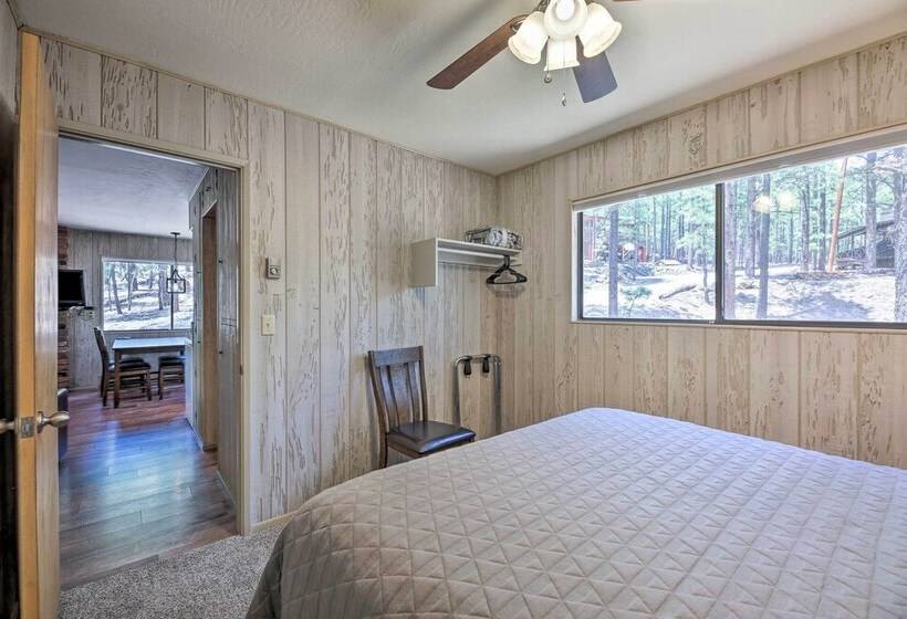 Cozy Greer Hideaway Walk To The Colorado River!