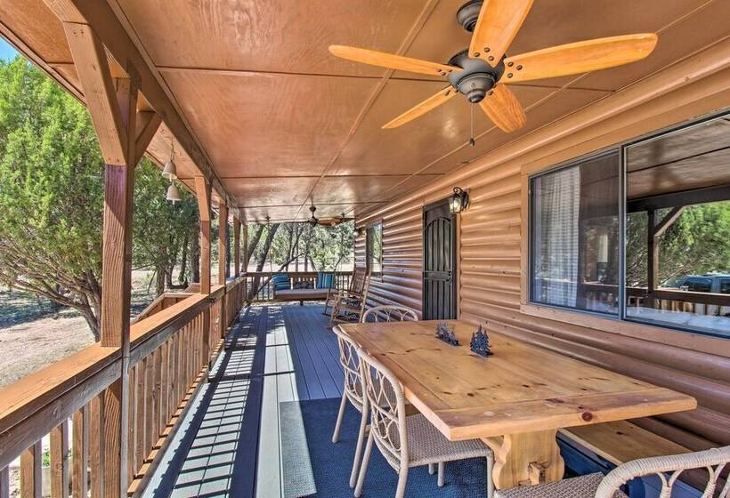 Cozy Heber Cabin Retreat W/ Deck + Fireplace!
