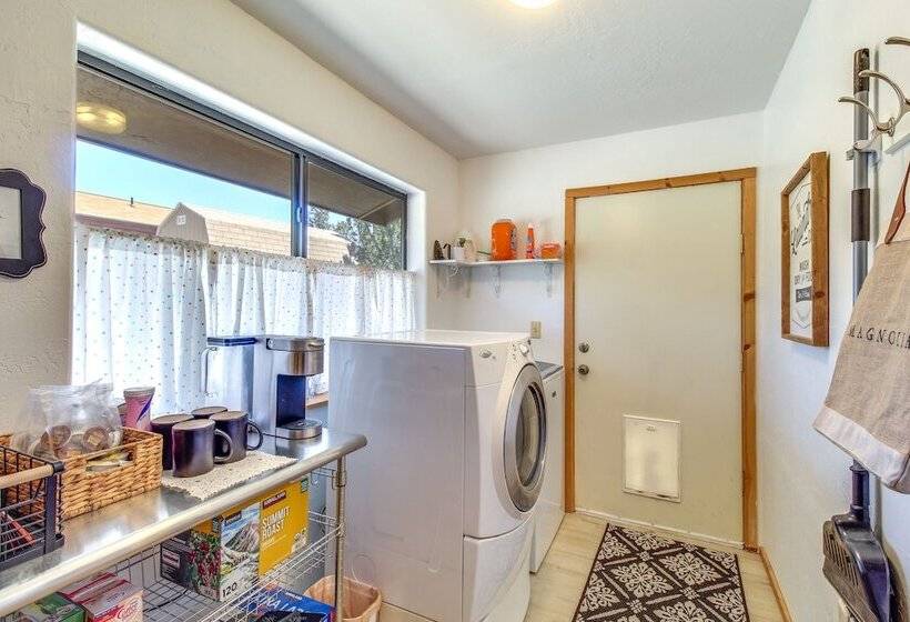 Cozy Heber Cabin Retreat W/ Deck + Fireplace!