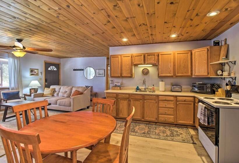 Cozy Heber Cabin Retreat W/ Deck + Fireplace!
