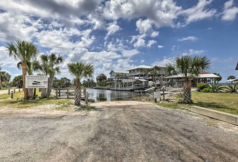 Cozy Home With Ocean View: 5 Mi To Keaton Beach!