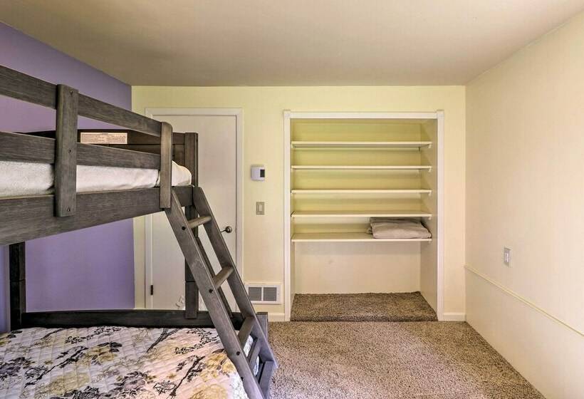 Columbia Falls Home: 14 Mi To Glacier Natl Park!