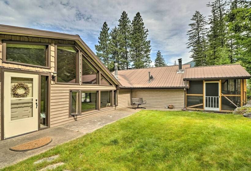 Columbia Falls Home: 14 Mi To Glacier Natl Park!