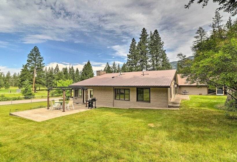 Columbia Falls Home: 14 Mi To Glacier Natl Park!