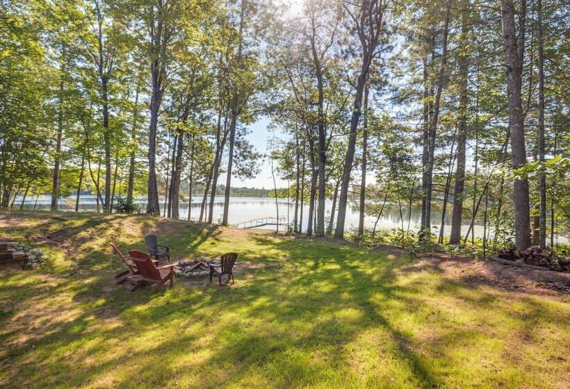 Cozy Northwoods Cabin W/ Private Lake Access