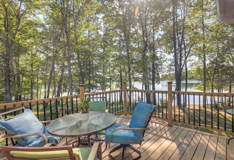 Cozy Northwoods Cabin W/ Private Lake Access