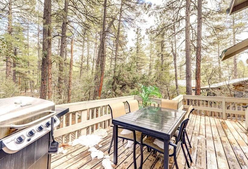 Pet Friendly Pine Cabin W/ Deck: 2 Mi To Trail