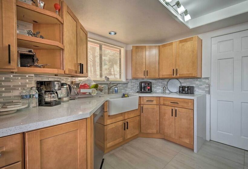 Cozy Pine Mountain Cabin: Hike, Bike, Fish Nearby!