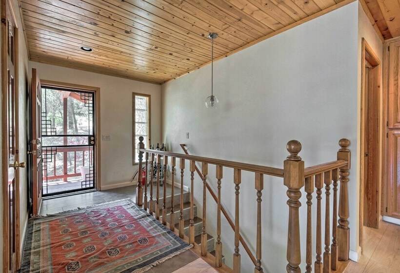 Cozy Pine Mountain Cabin: Hike, Bike, Fish Nearby!