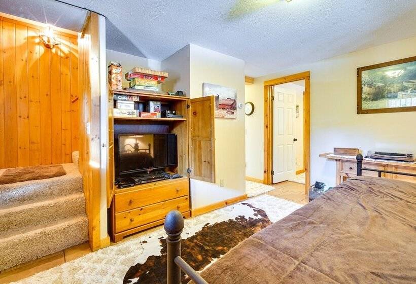 Cozy Wilmington Home: 6 Mi To Mount Snow!