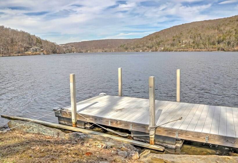 Dainty New Preston Cottage W/ Dock & Lake Views!