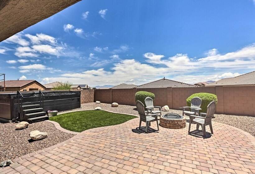 Delightful Family Friendly House W/ Fire Pit!
