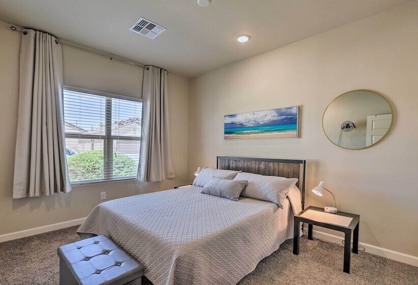 Delightful Family Friendly House W/ Fire Pit!