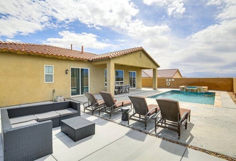 Desert Hot Springs Home W/ Pool + Mtn Views!