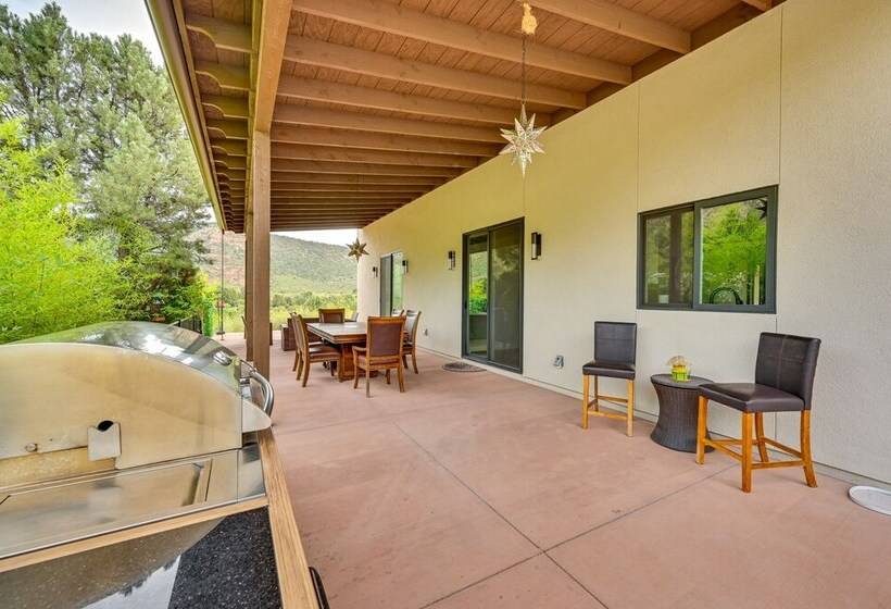 Sedona Retreat W/ Patio, Bar & Swim Spa!