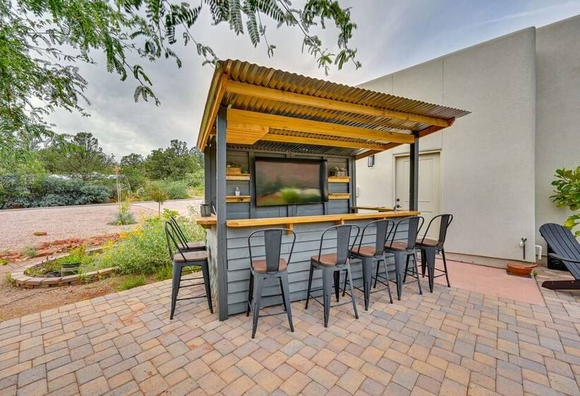 Sedona Retreat W/ Patio, Bar & Swim Spa!
