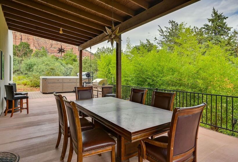 Sedona Retreat W/ Patio, Bar & Swim Spa!
