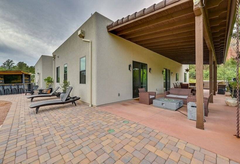 Sedona Retreat W/ Patio, Bar & Swim Spa!