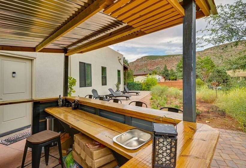 Sedona Retreat W/ Patio, Bar & Swim Spa!