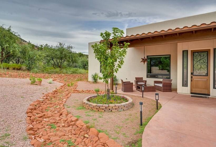 Sedona Retreat W/ Patio, Bar & Swim Spa!