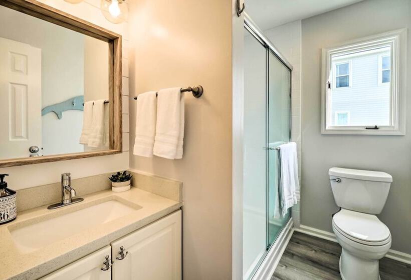 Oceanside Oak Island Getaway: For Families & Pets!