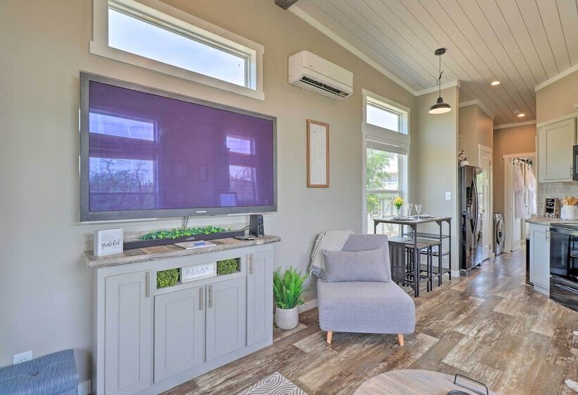 Modern Sunset Cabin W/ Wood Fire Pit!