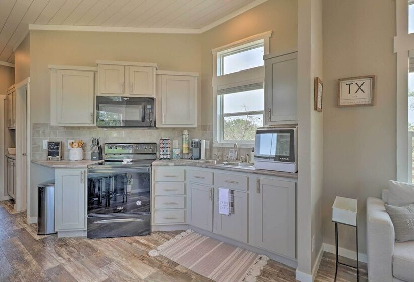 Modern Sunset Cabin W/ Wood Fire Pit!