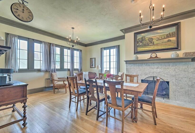 Elegant, Historical Santa Ana Home W/ Gardens